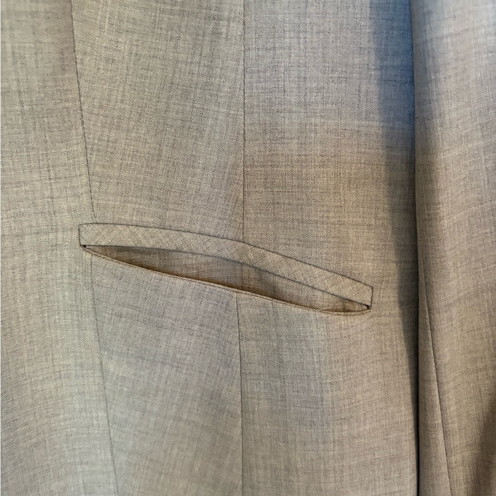 Women’s  Jones New York Gray Suit (Stretch) - Picture 6 of 12